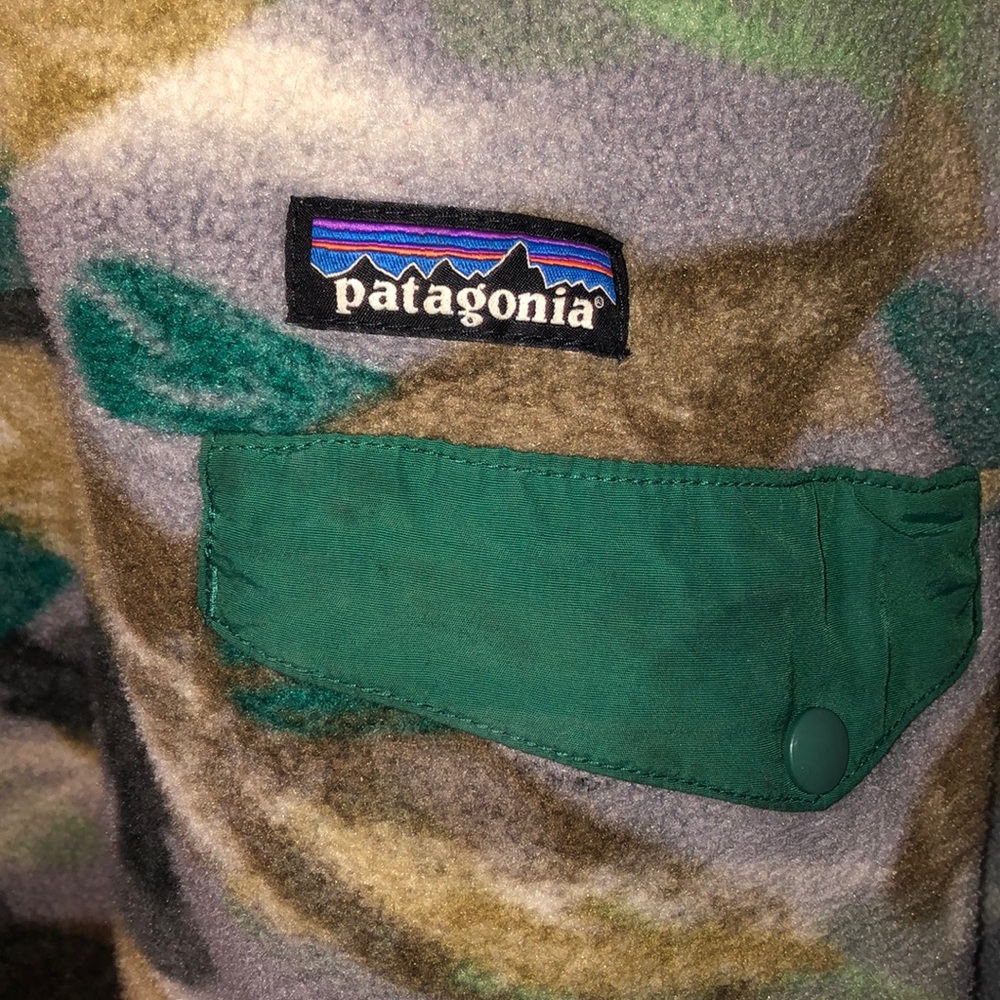 Men's Green Synchilla Snap-t Fleece Pullover - Picture 4 of 4
